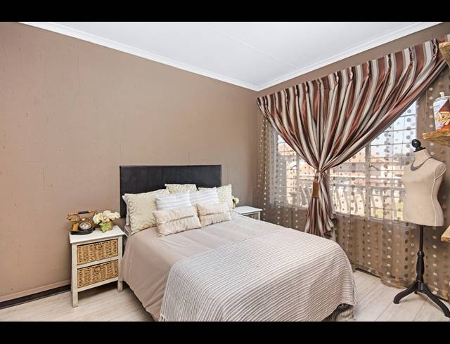 2 BEDROOM FREEHOLD FOR SALE IN RAND COLLIERIES